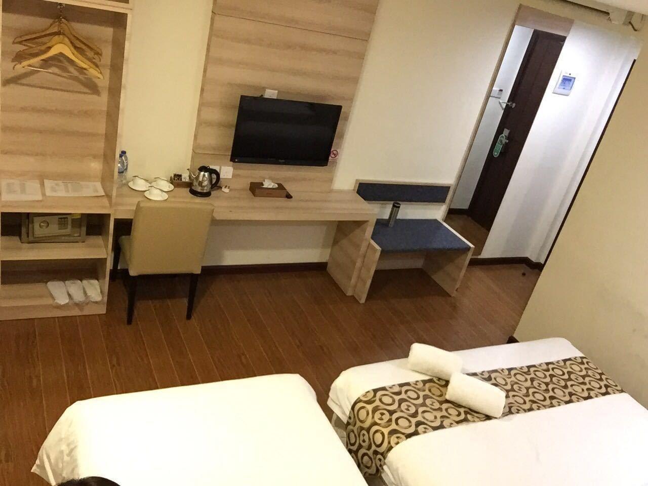 Hana Hotel Batam Экстерьер фото
