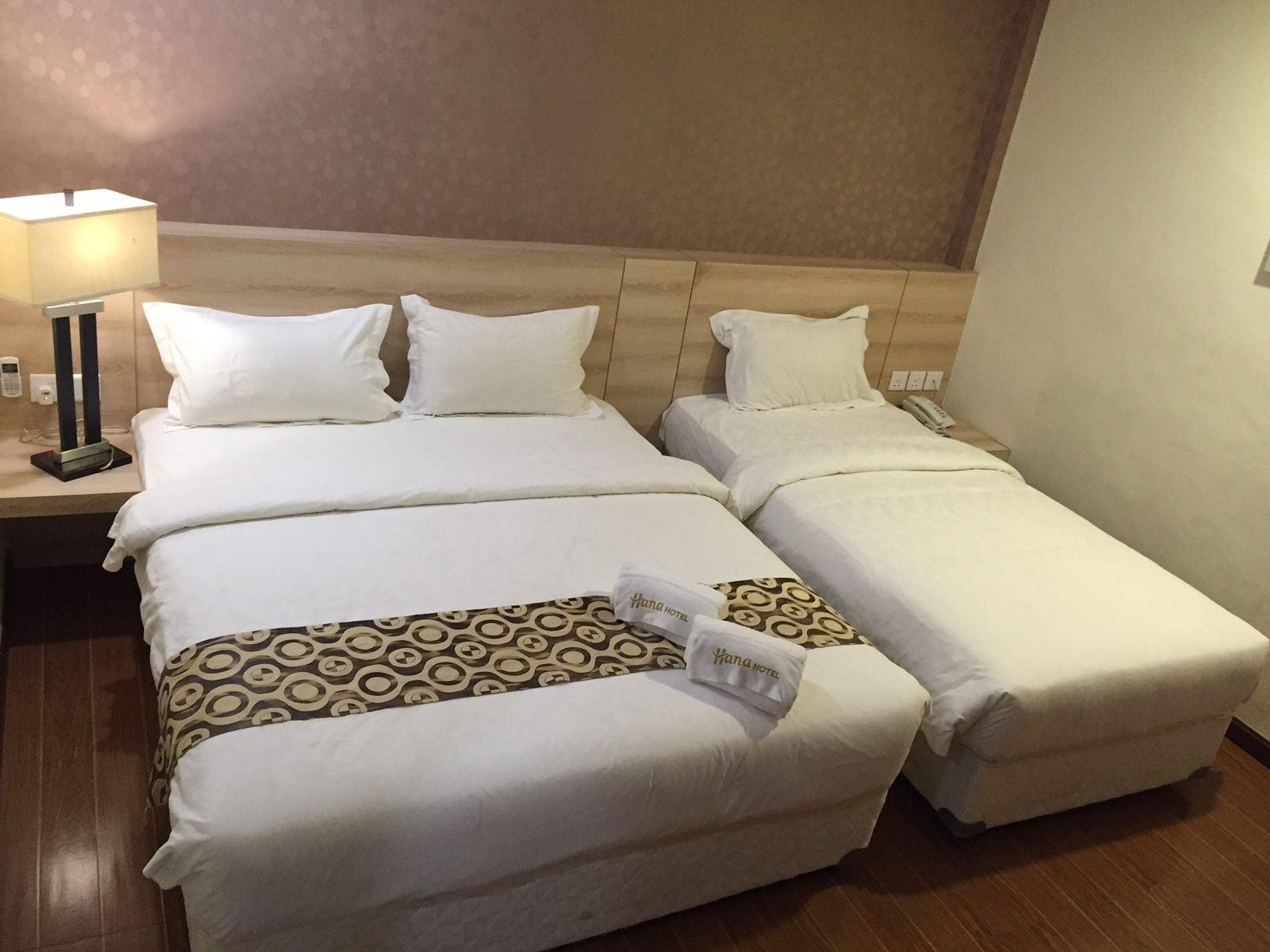 Hana Hotel Batam Экстерьер фото