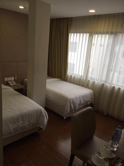 Hana Hotel Batam Экстерьер фото