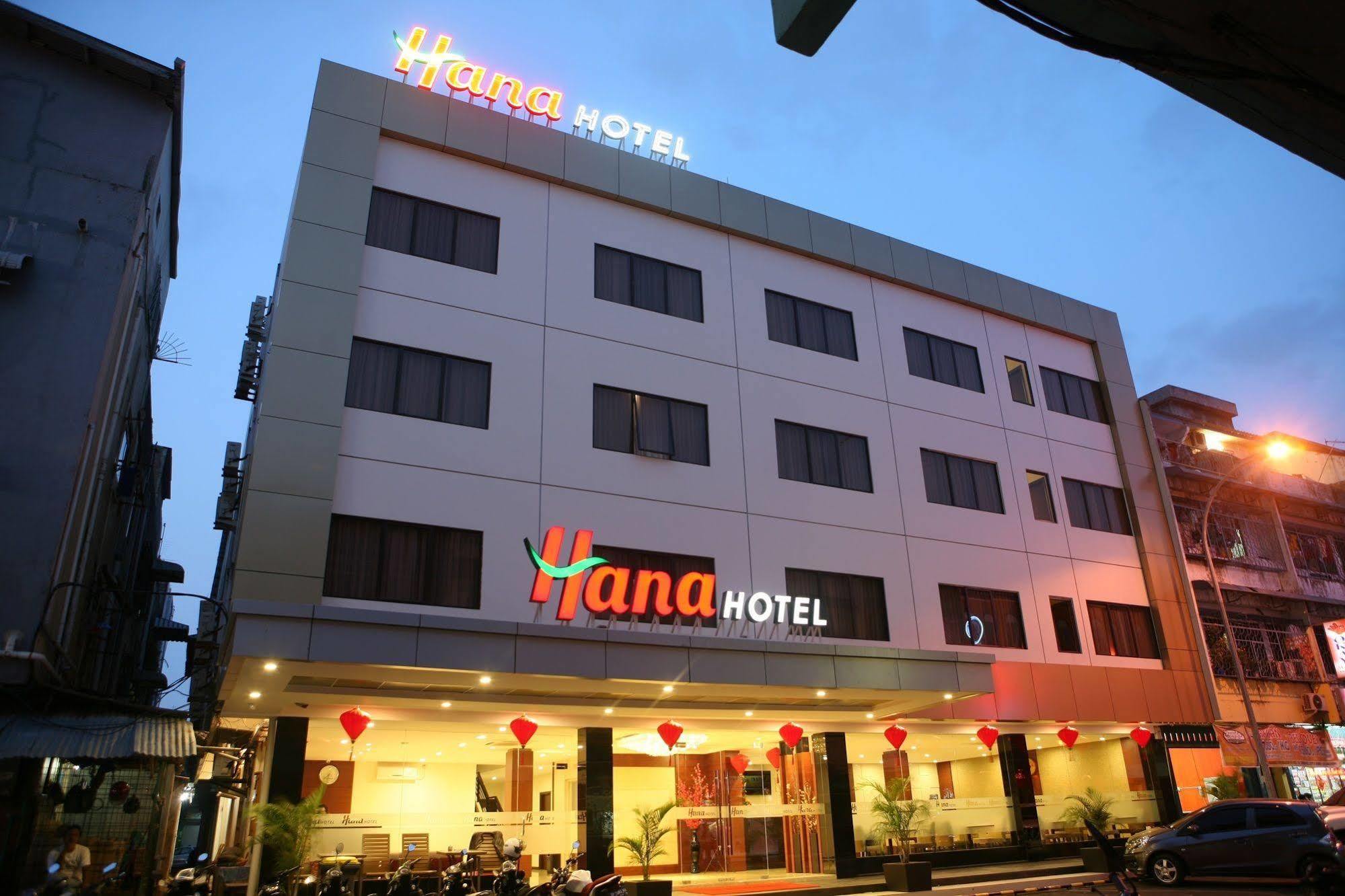 Hana Hotel Batam Экстерьер фото